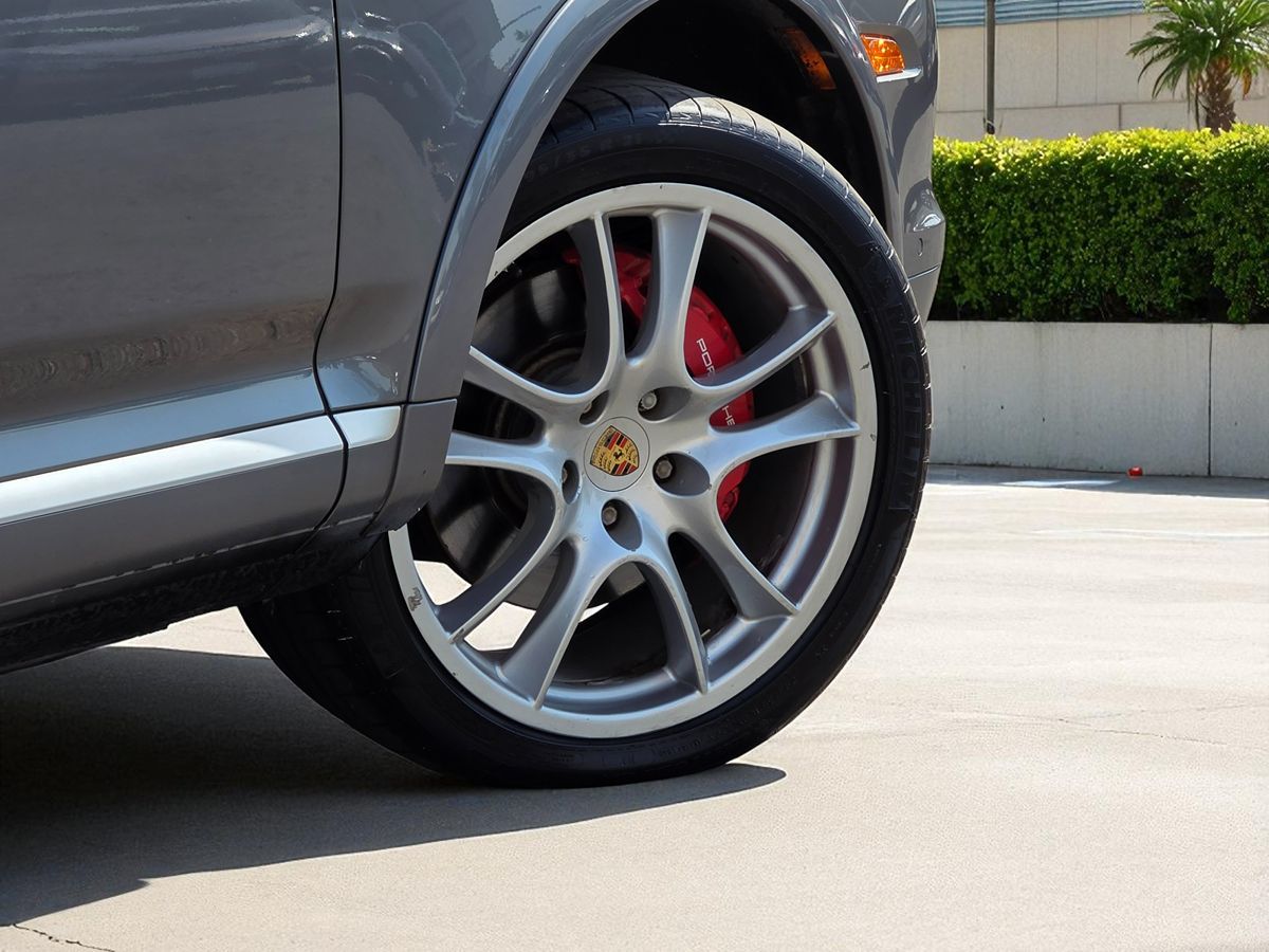 2008 Porsche Cayenne Turbo photo 13