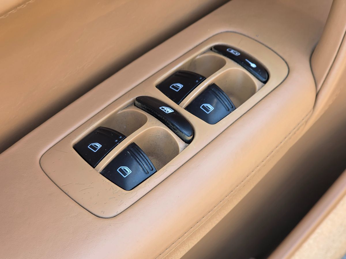 2008 Porsche Cayenne Turbo photo 29