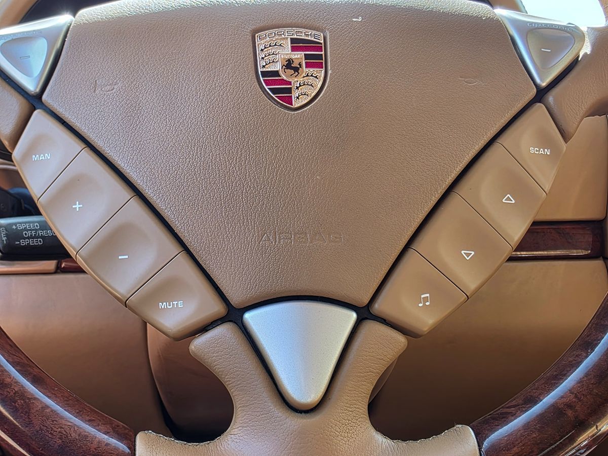 2008 Porsche Cayenne Turbo photo 35