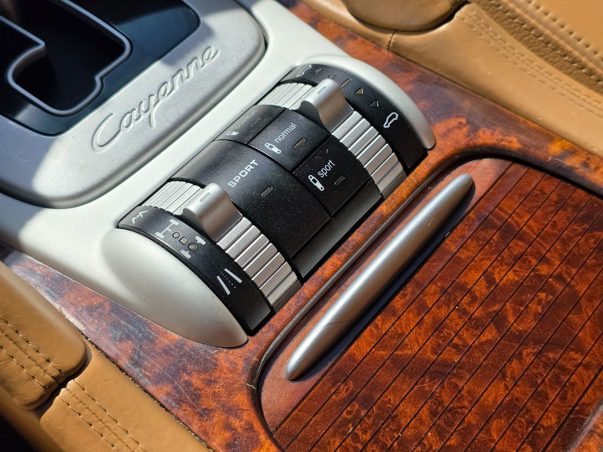 2008 Porsche Cayenne Turbo photo 38
