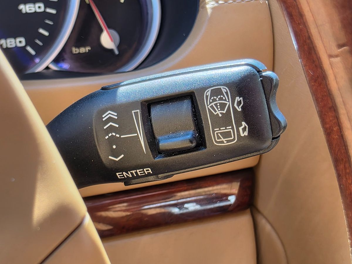 2008 Porsche Cayenne Turbo photo 46