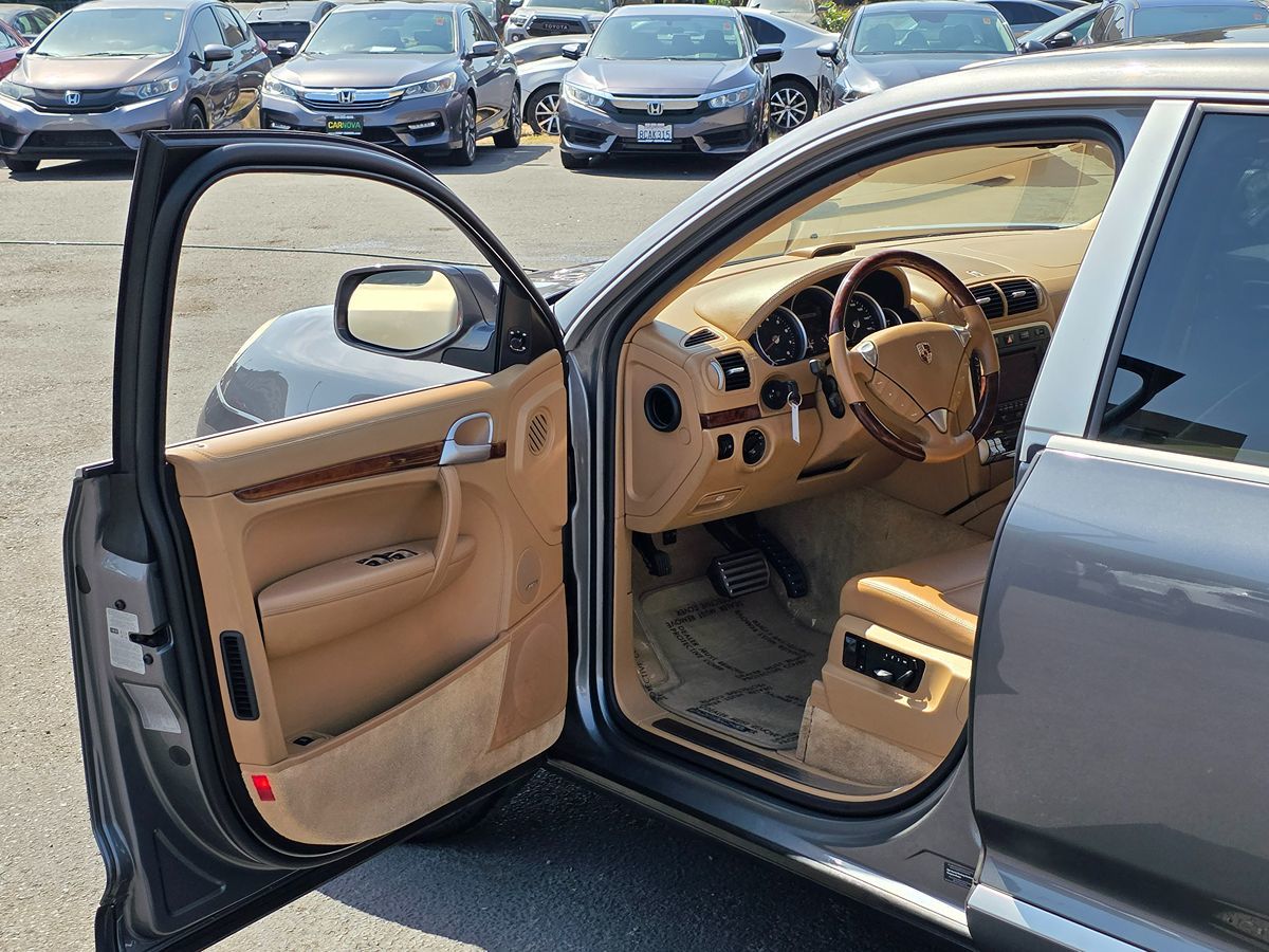 2008 Porsche Cayenne Turbo photo 50