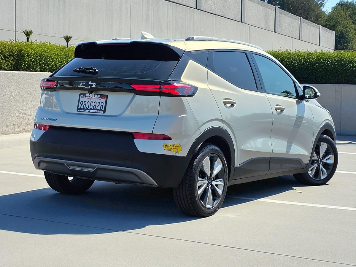 2022 Chevrolet Bolt EUV photo 9