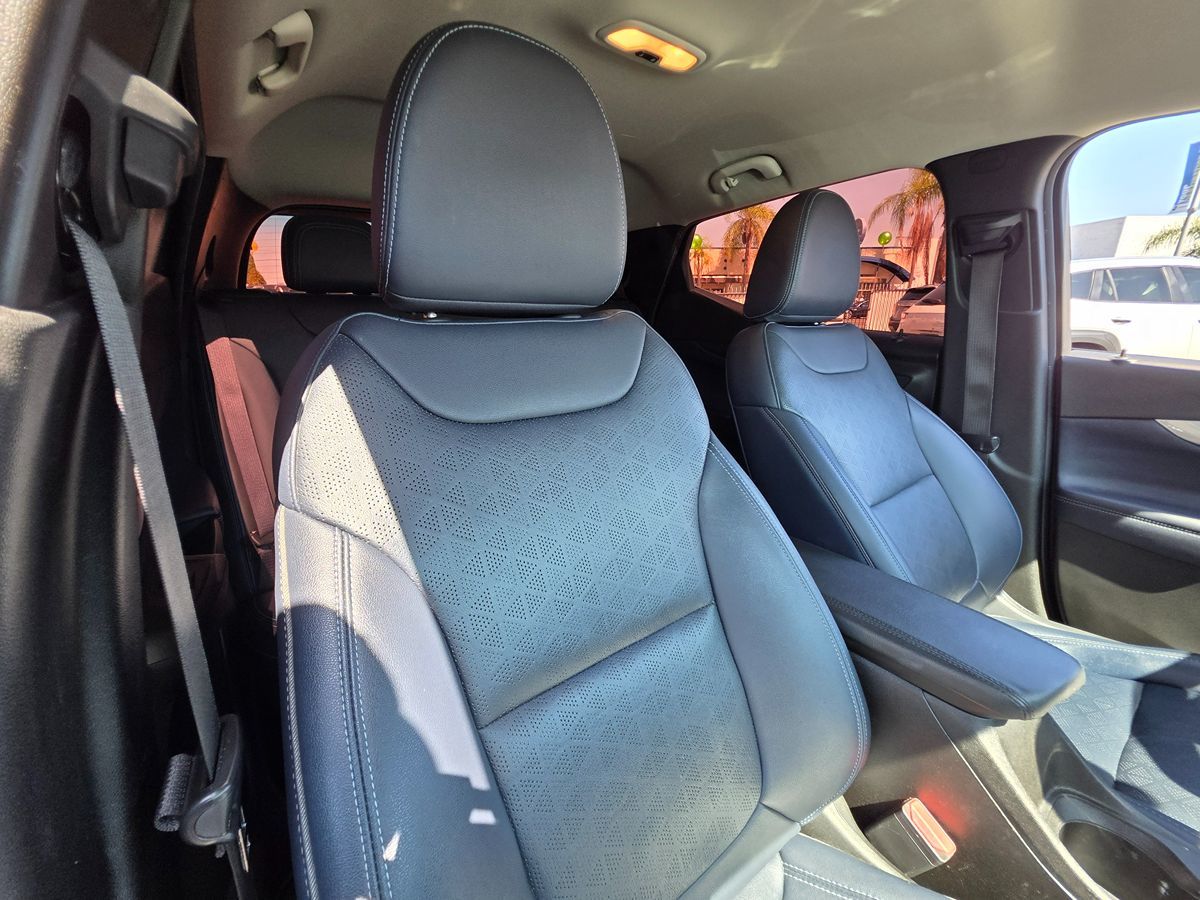 2022 Chevrolet Bolt EUV photo 13
