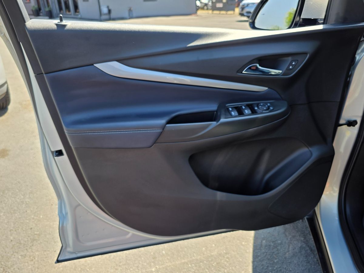 2022 Chevrolet Bolt EUV photo 24