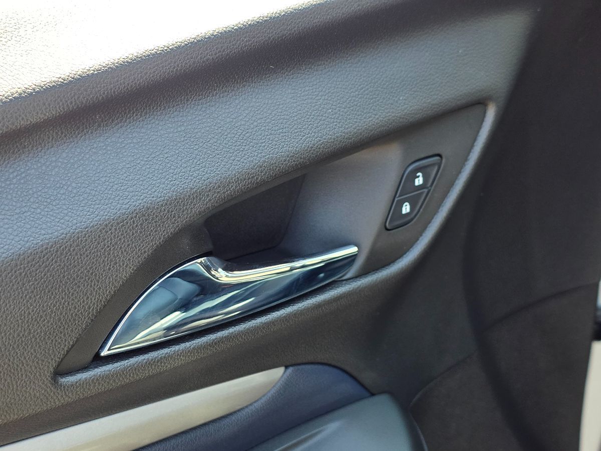 2022 Chevrolet Bolt EUV photo 26