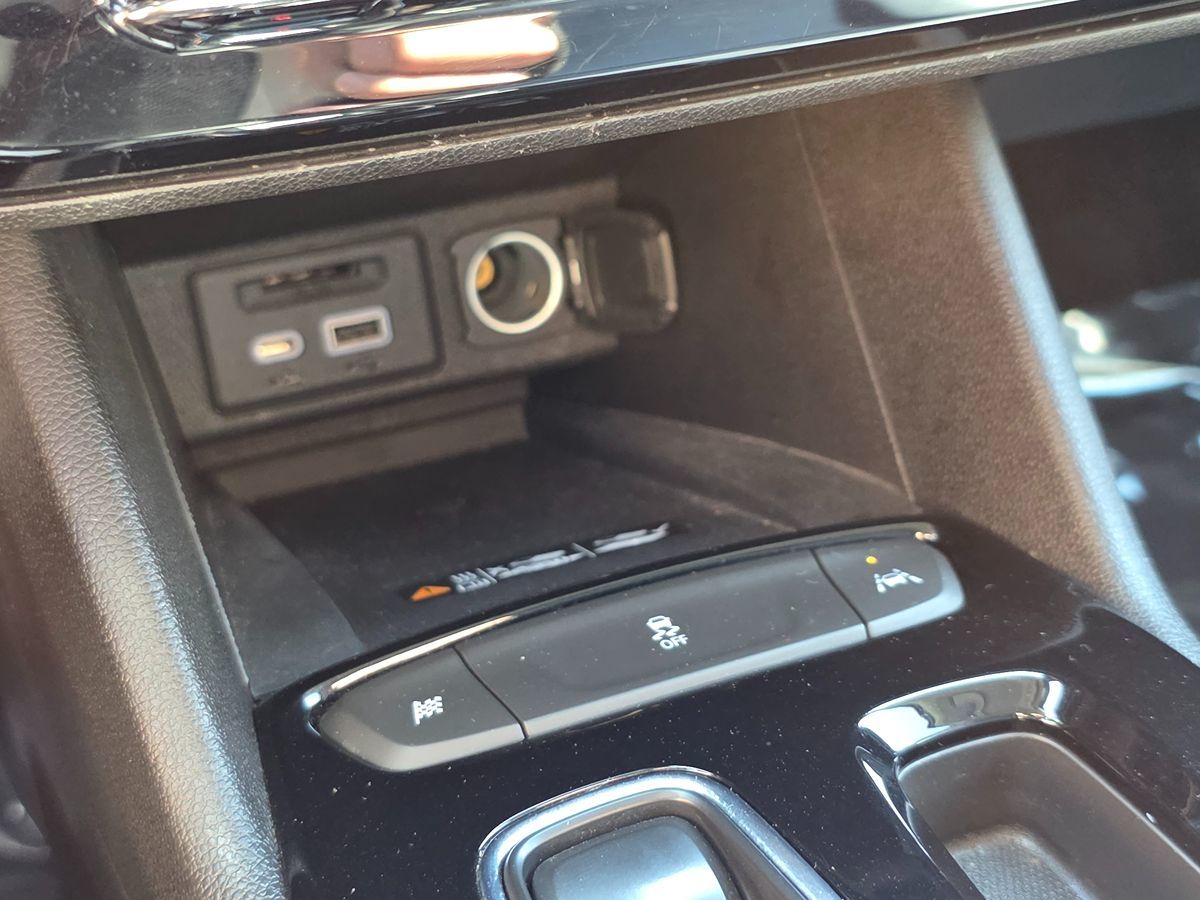 2022 Chevrolet Bolt EUV photo 34