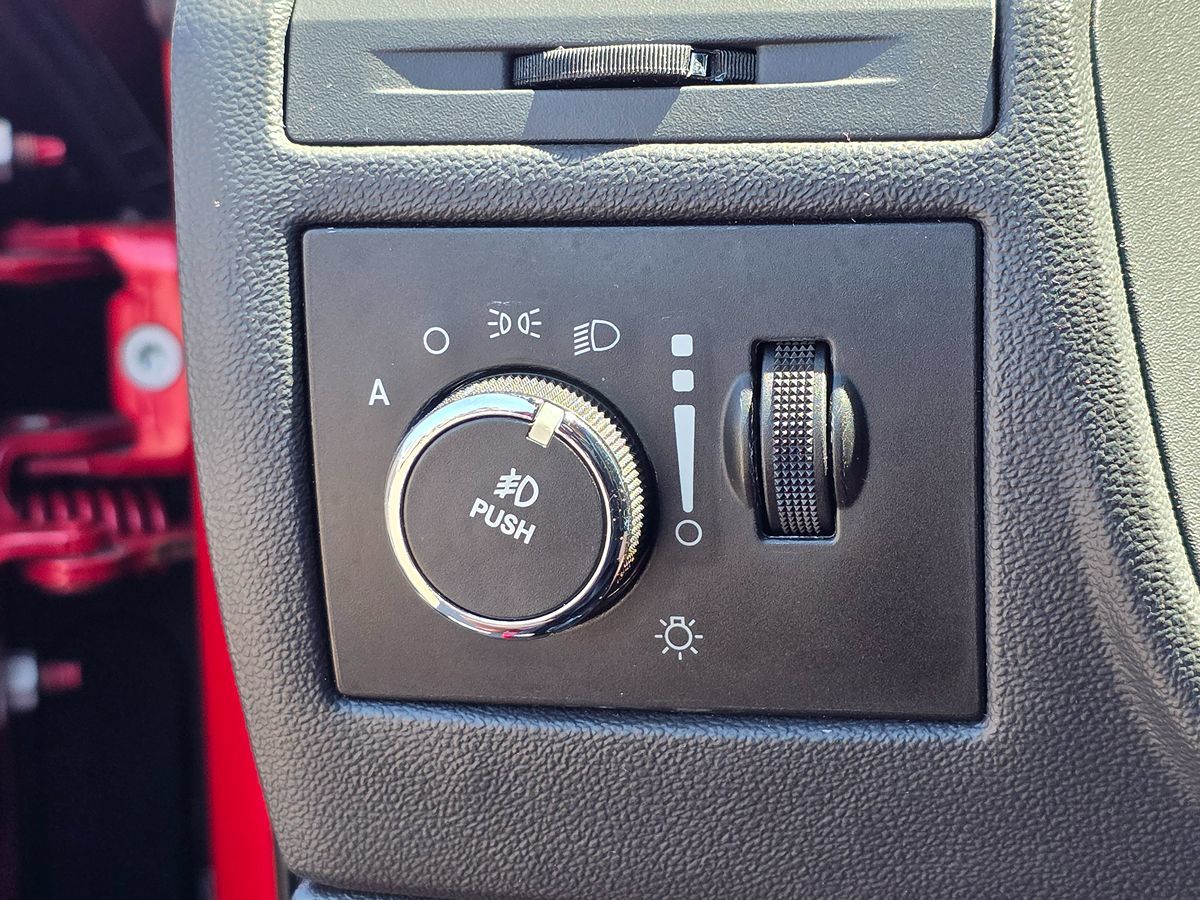 2012 Dodge Challenger R/T Plus photo 29