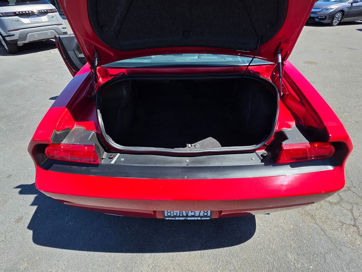2012 Dodge Challenger R/T Plus photo 30