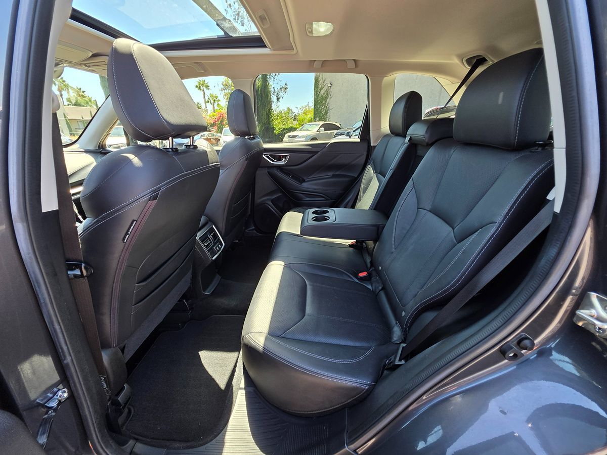 2020 Subaru Forester Limited photo 15