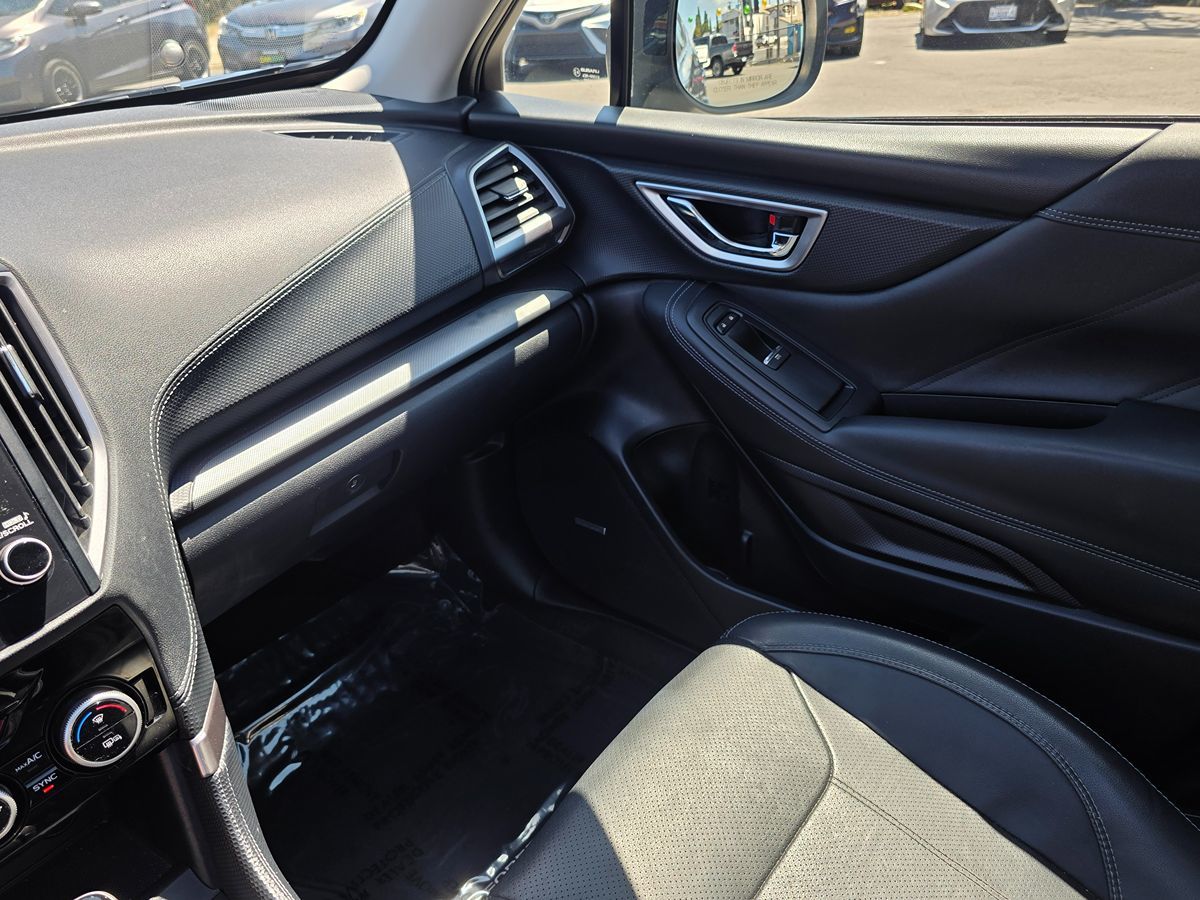 2020 Subaru Forester Limited photo 31