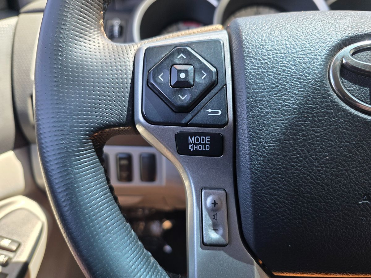 2014 Toyota Tacoma PreRunner TRD Off-Road photo 23
