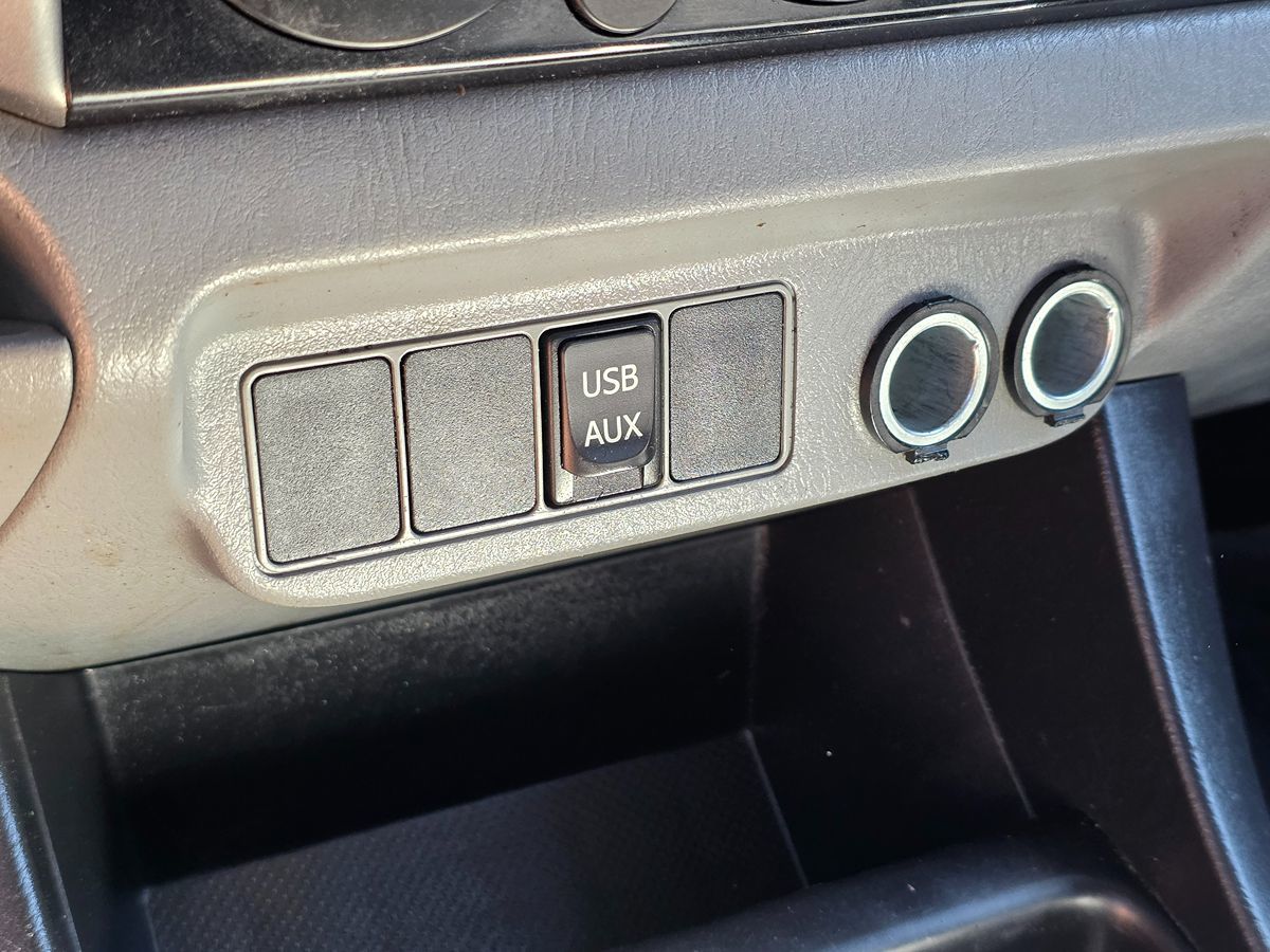 2014 Toyota Tacoma PreRunner TRD Off-Road photo 29
