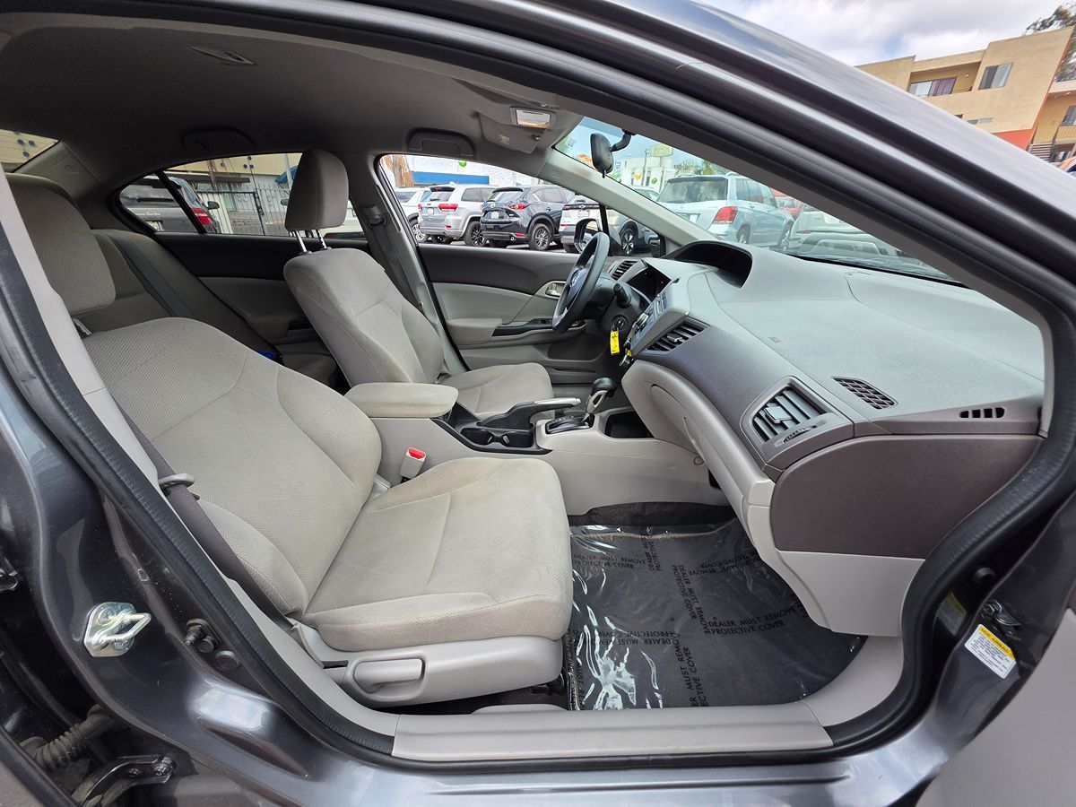 2012 Honda Civic LX photo 4