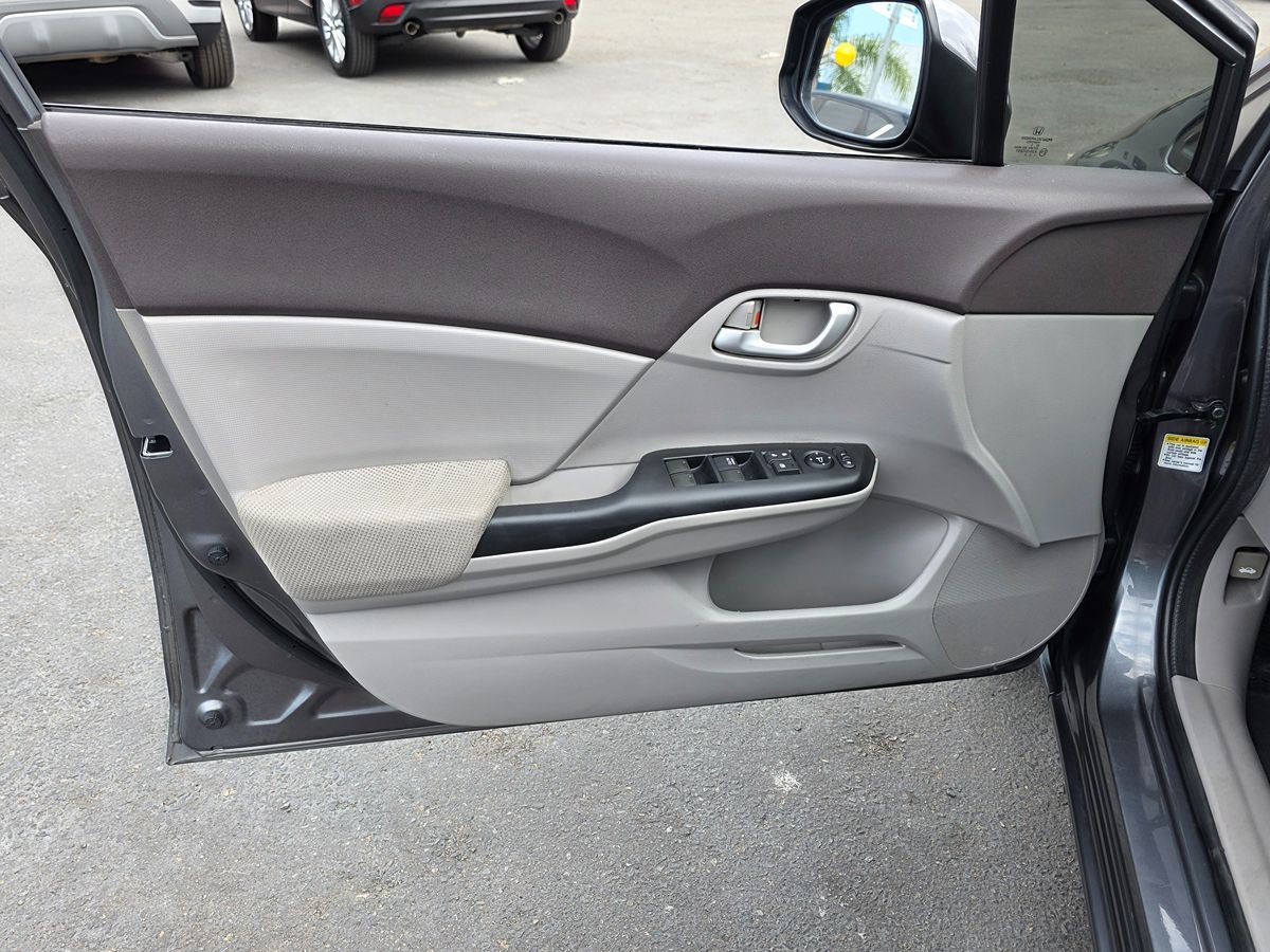 2012 Honda Civic LX photo 14