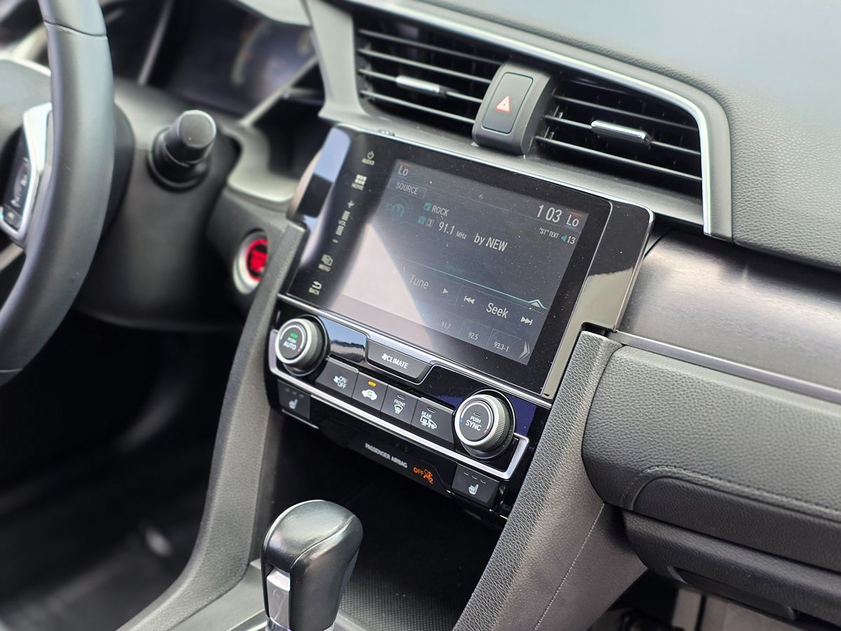 2018 Honda Civic EX-T photo 4
