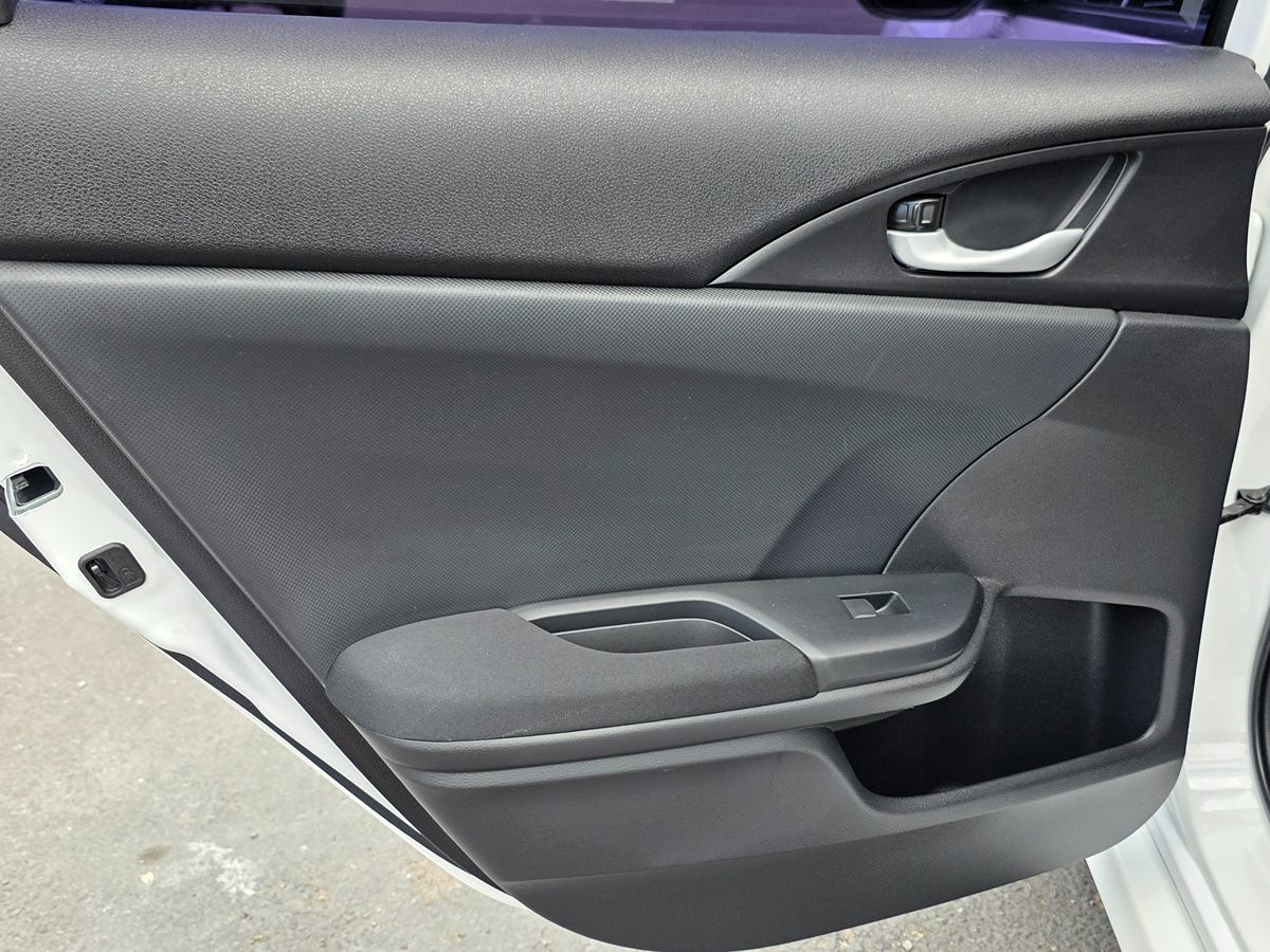 2018 Honda Civic EX-T photo 15