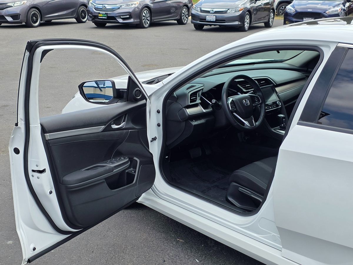 2018 Honda Civic EX-T photo 32