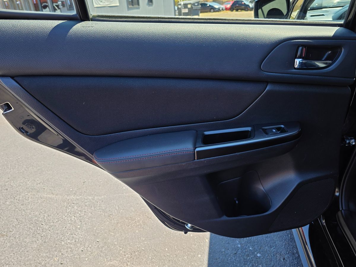2017 Subaru WRX photo 16
