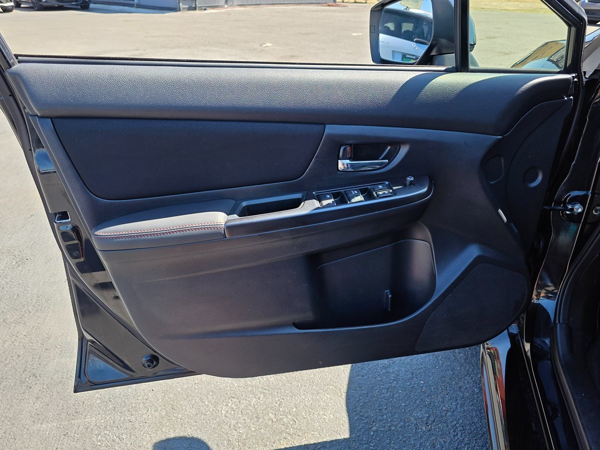 2017 Subaru WRX photo 17
