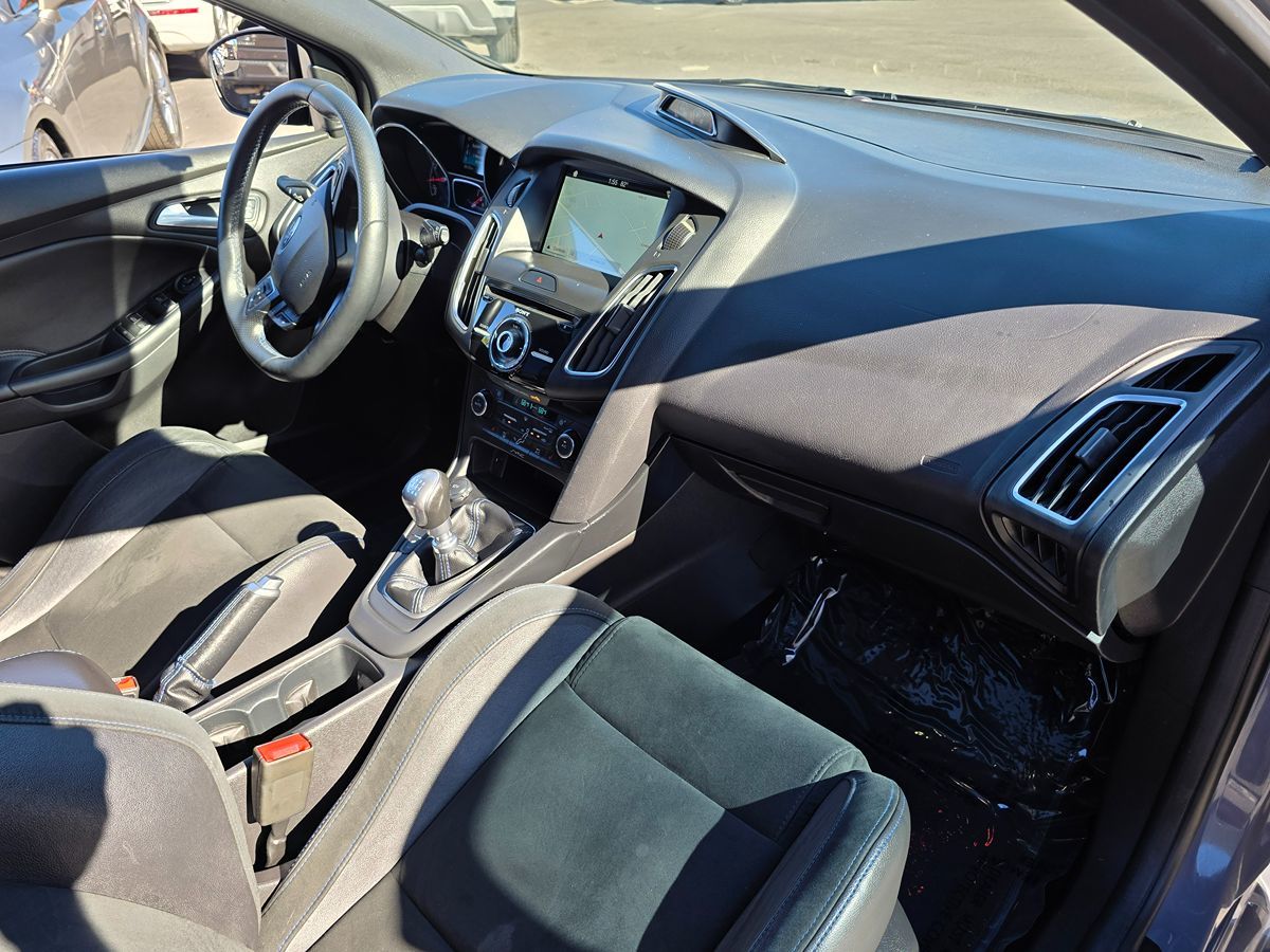 2017 Ford Focus RS photo 3