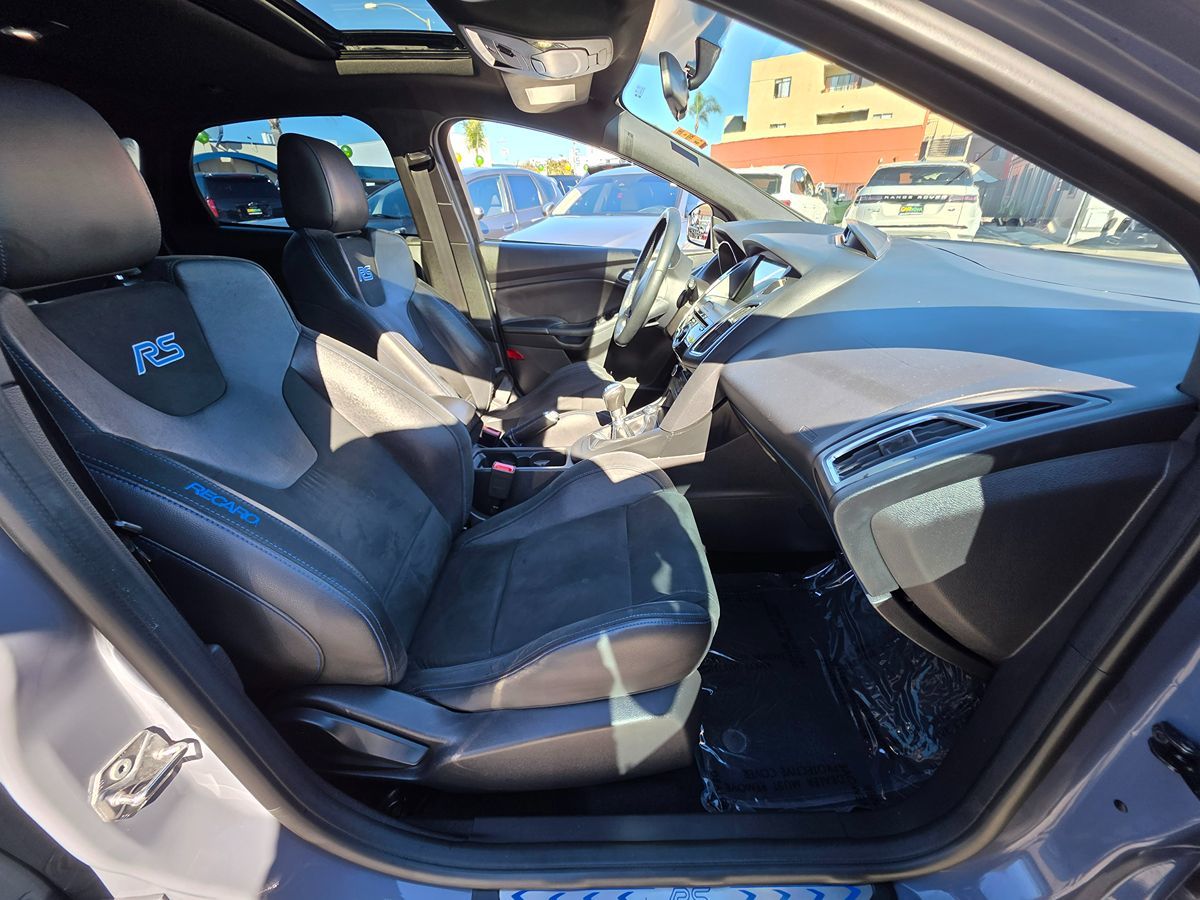 2017 Ford Focus RS photo 4