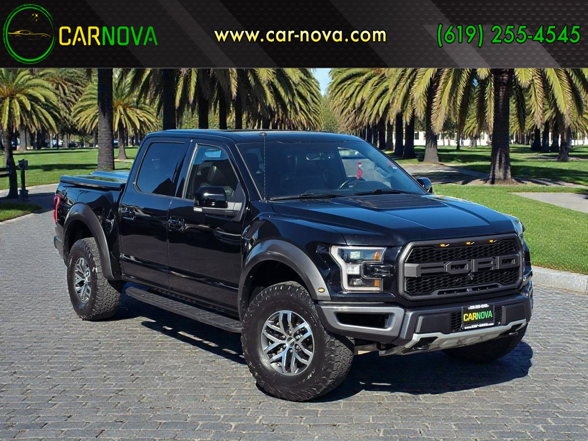 2017 Ford F-150 Raptor 4x4 SuperCrew 5-1/2 Box's photo