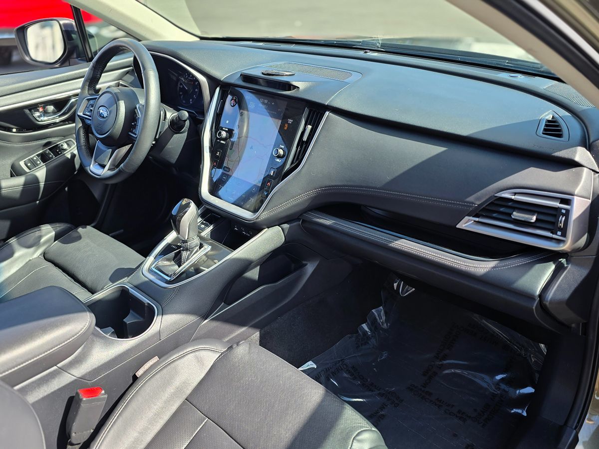 2022 Subaru Outback Limited - Photo 9