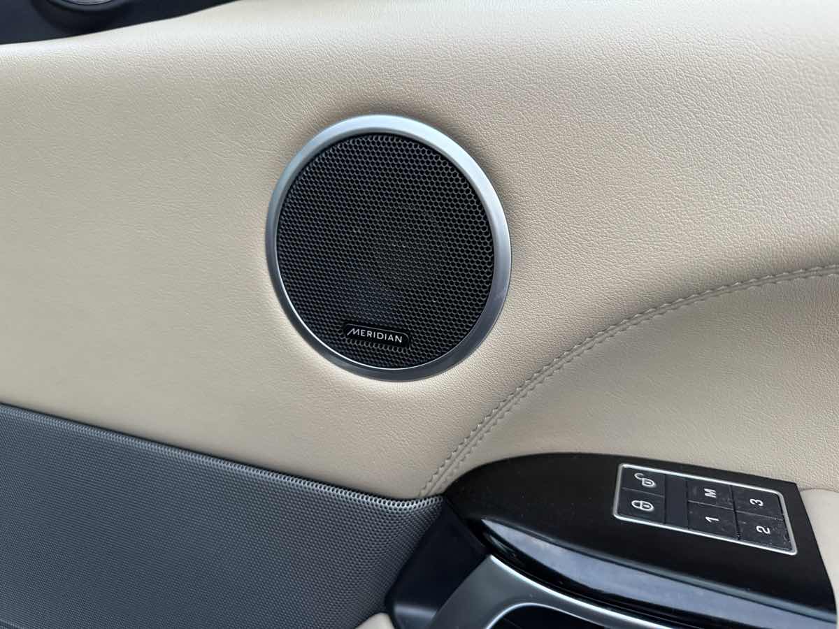 2015 Land Rover Range Rover Sport HSE - Photo 16