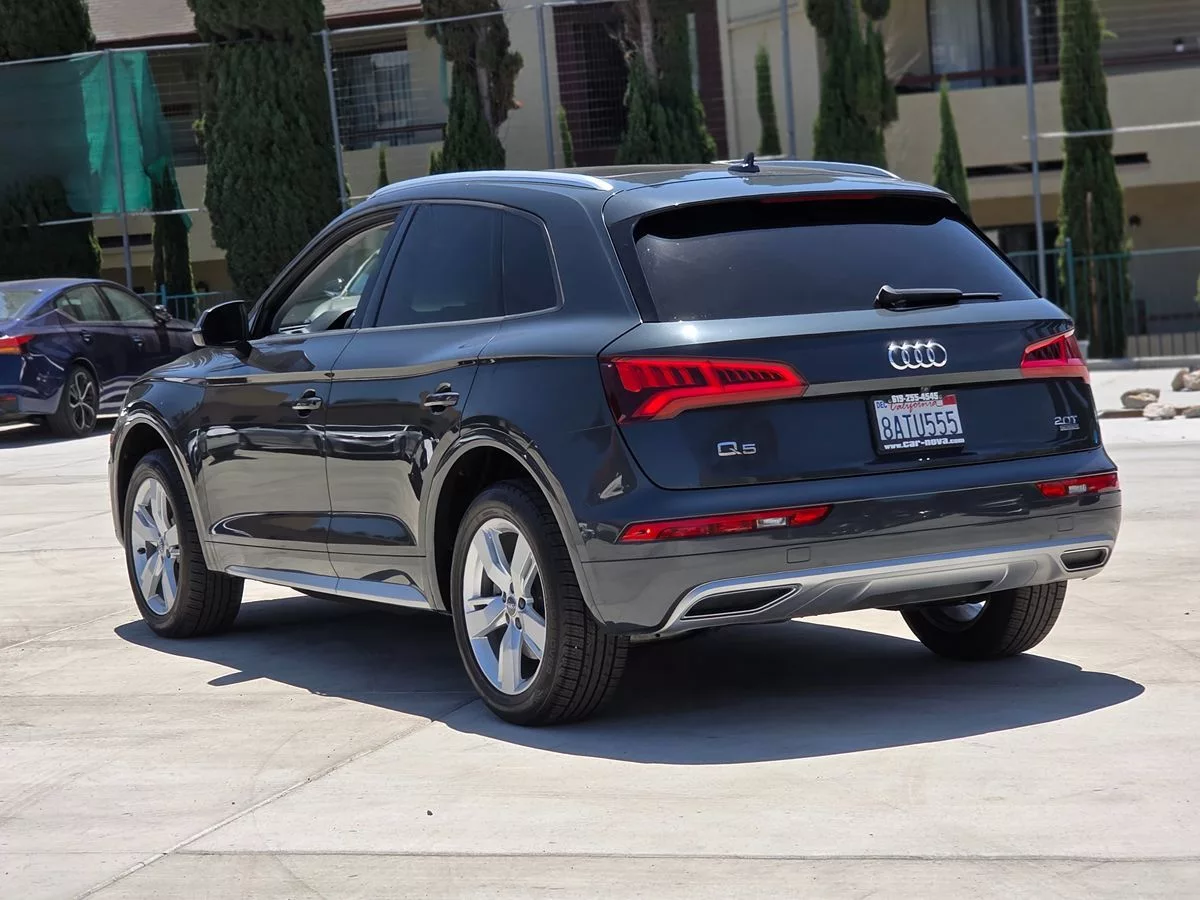 2018 Audi Q5 Premium - Carnova Inc. photo 6