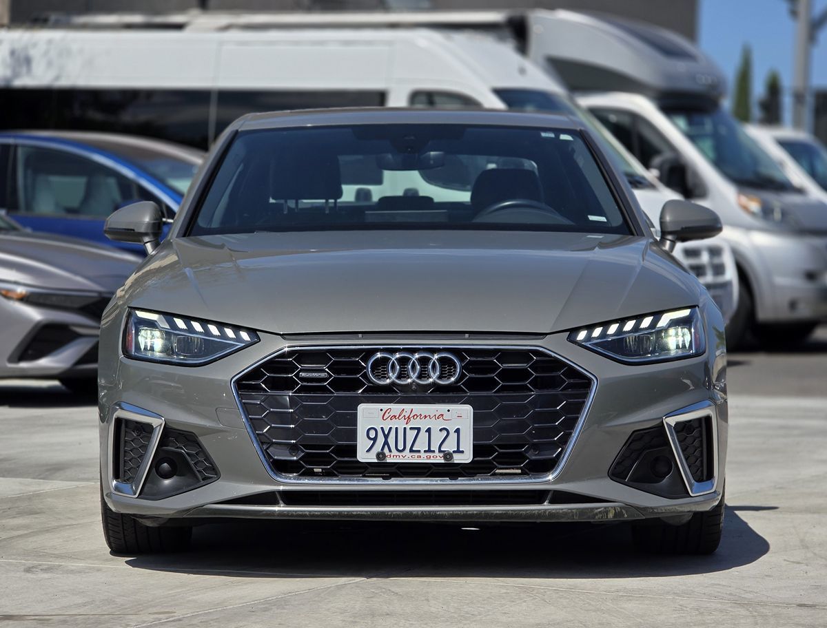 Audi A4 photo 5