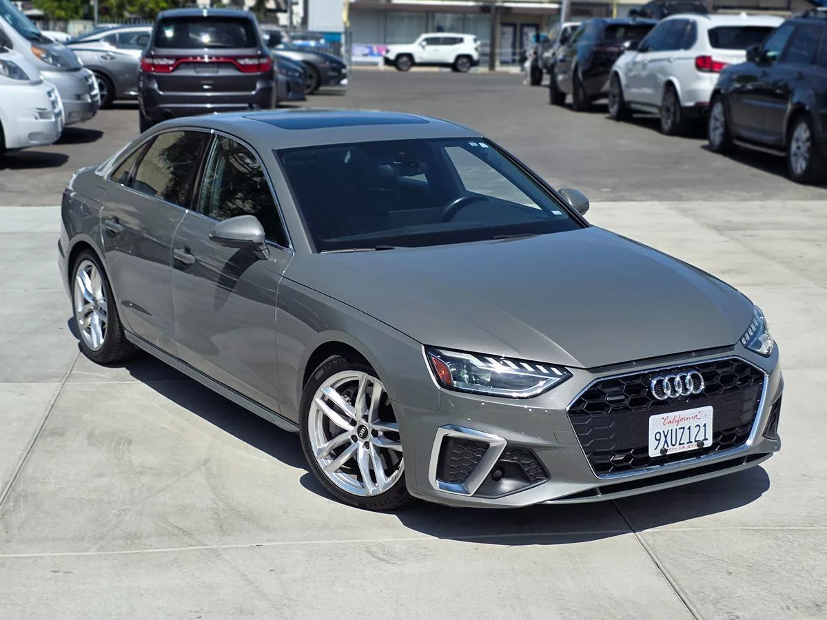 2023 Audi A4 Sedan S line Premium Plus - Carnova Inc. photo 4