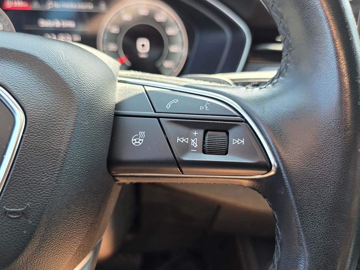 Audi A4 photo 31