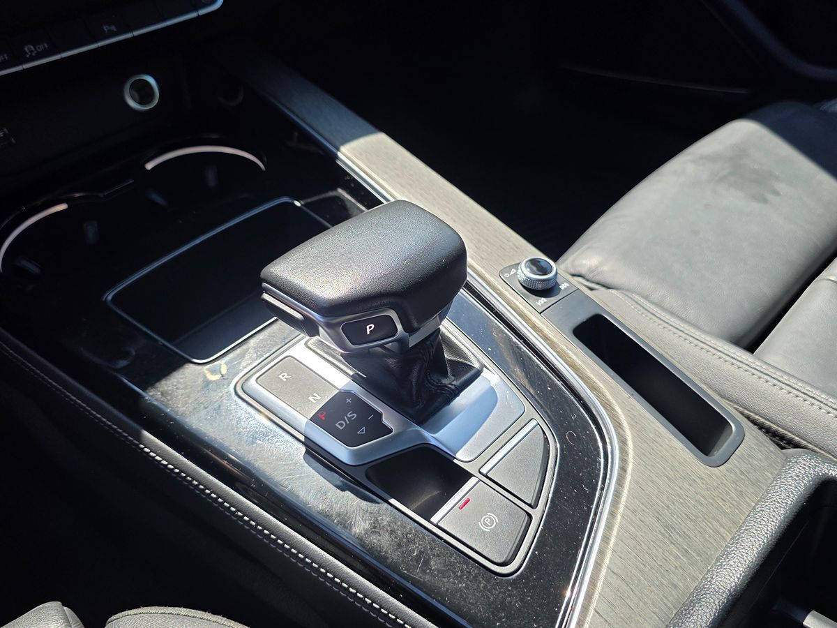 Audi A4 photo 33