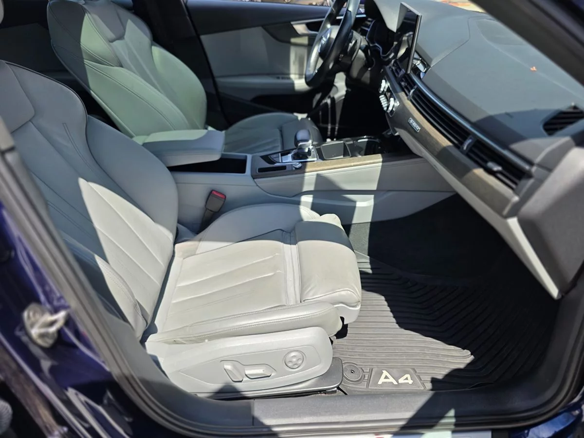2022 Audi A4 Sedan S line Premium Plus - Carnova Inc. photo 12
