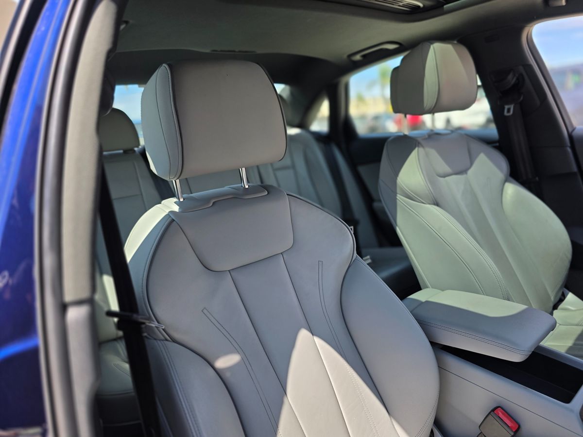2022 Audi A4 Premium Plus - Photo 12
