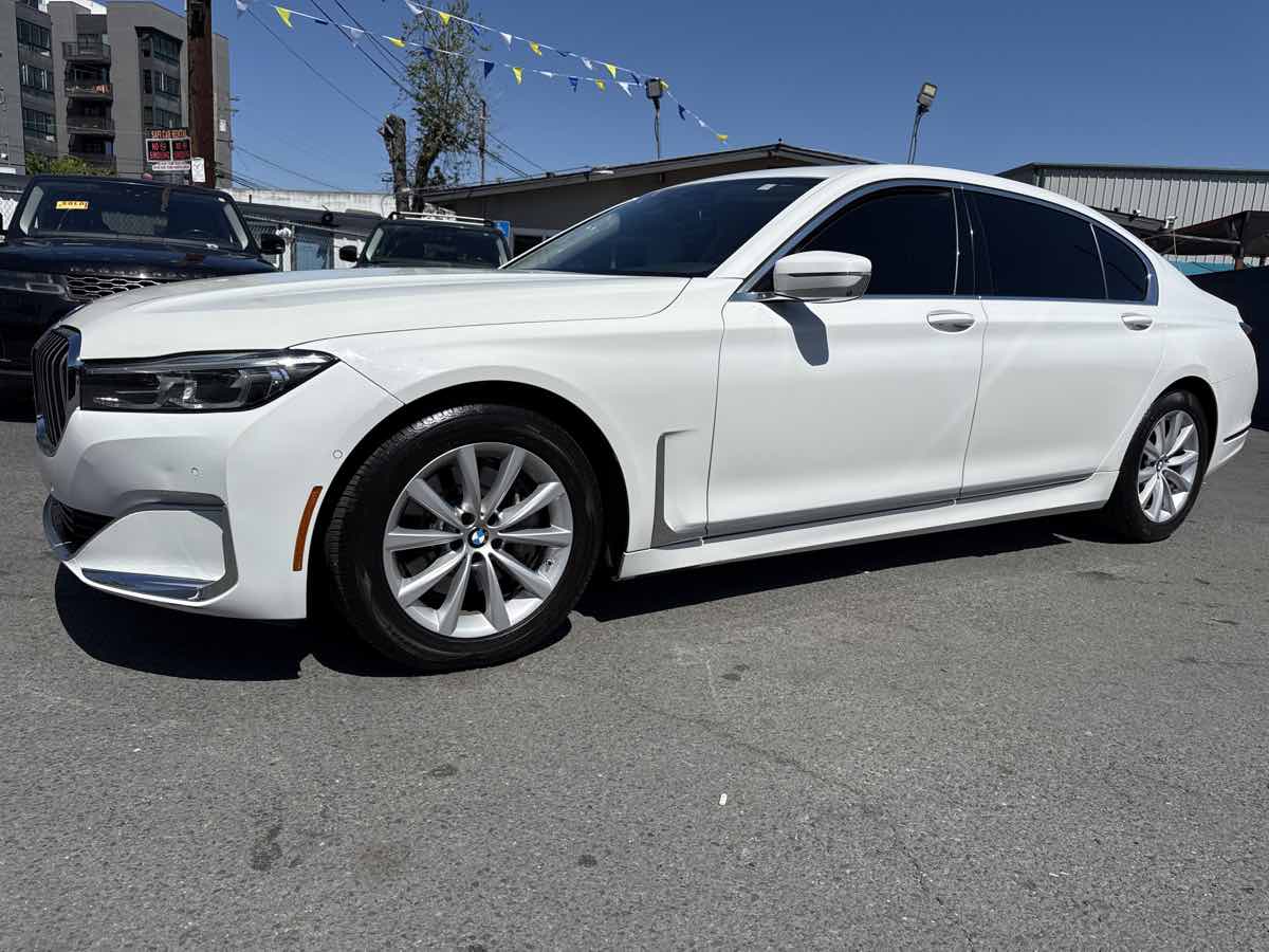 2021 BMW 7 Series 740i - Photo 7
