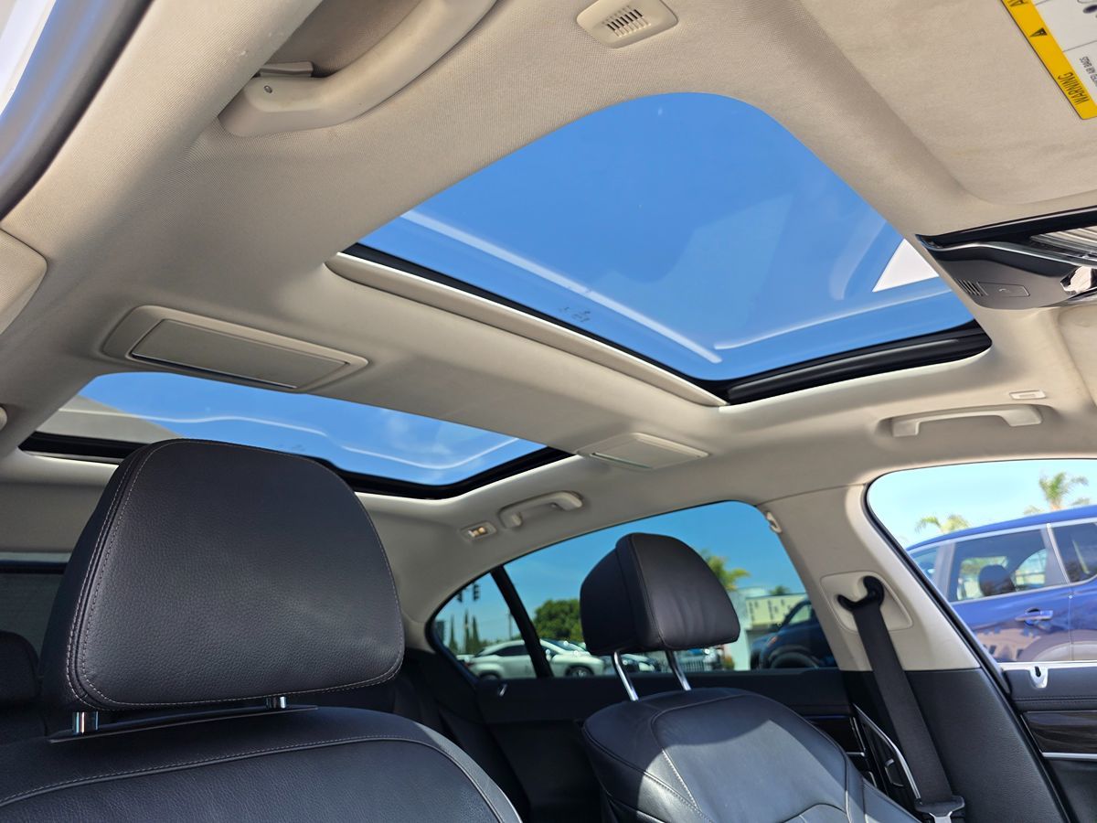 2021 BMW 7 Series 740i - Photo 13