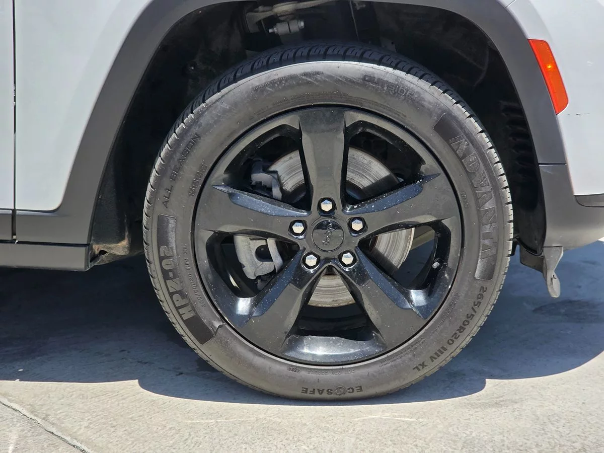 2021 Jeep Grand Cherokee L Altitude - Carnova Inc. photo 9