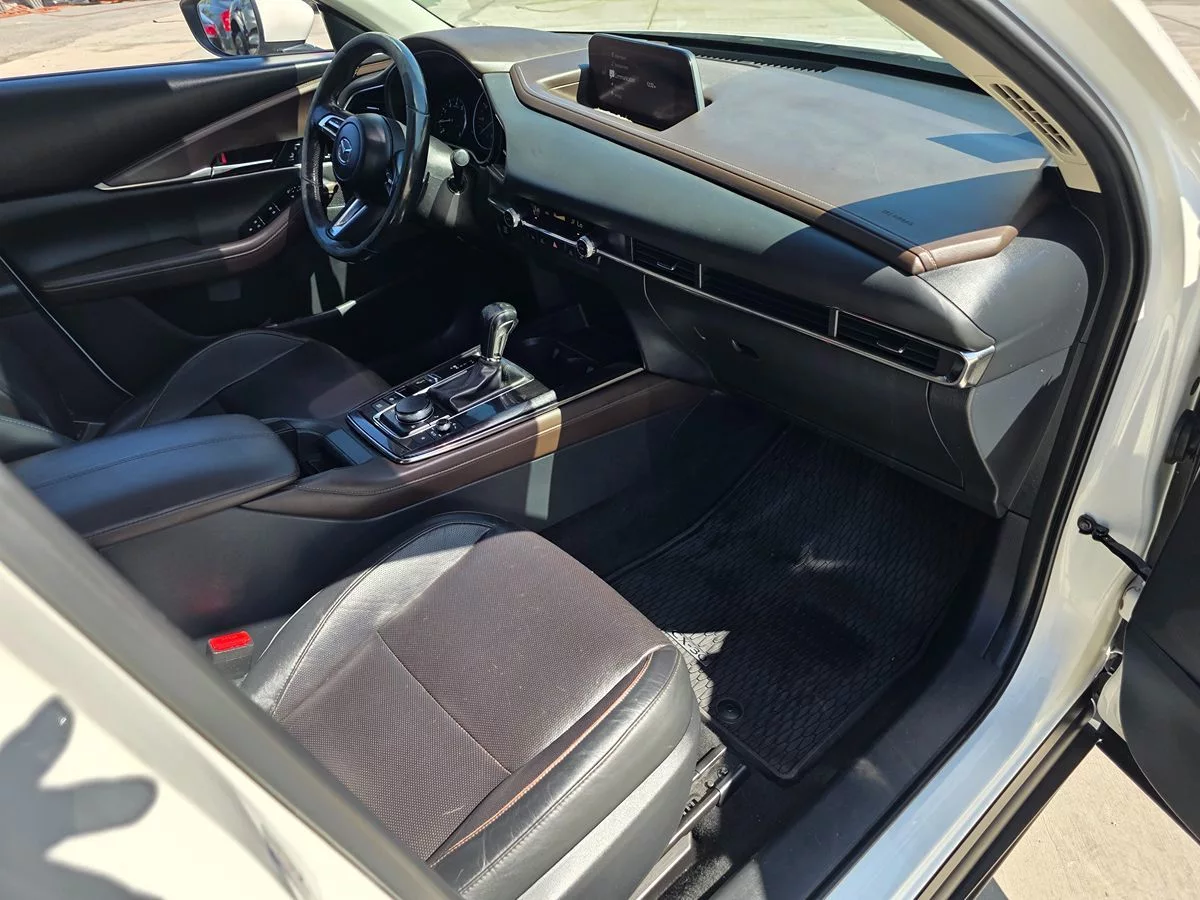 2021 Mazda CX-30 Premium - Carnova Inc. photo 13