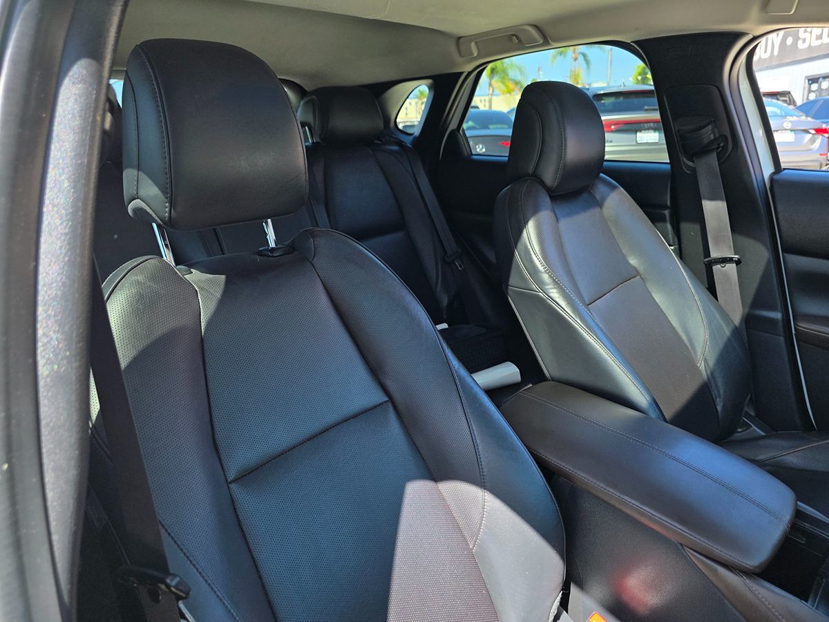 Mazda CX-30 photo 15