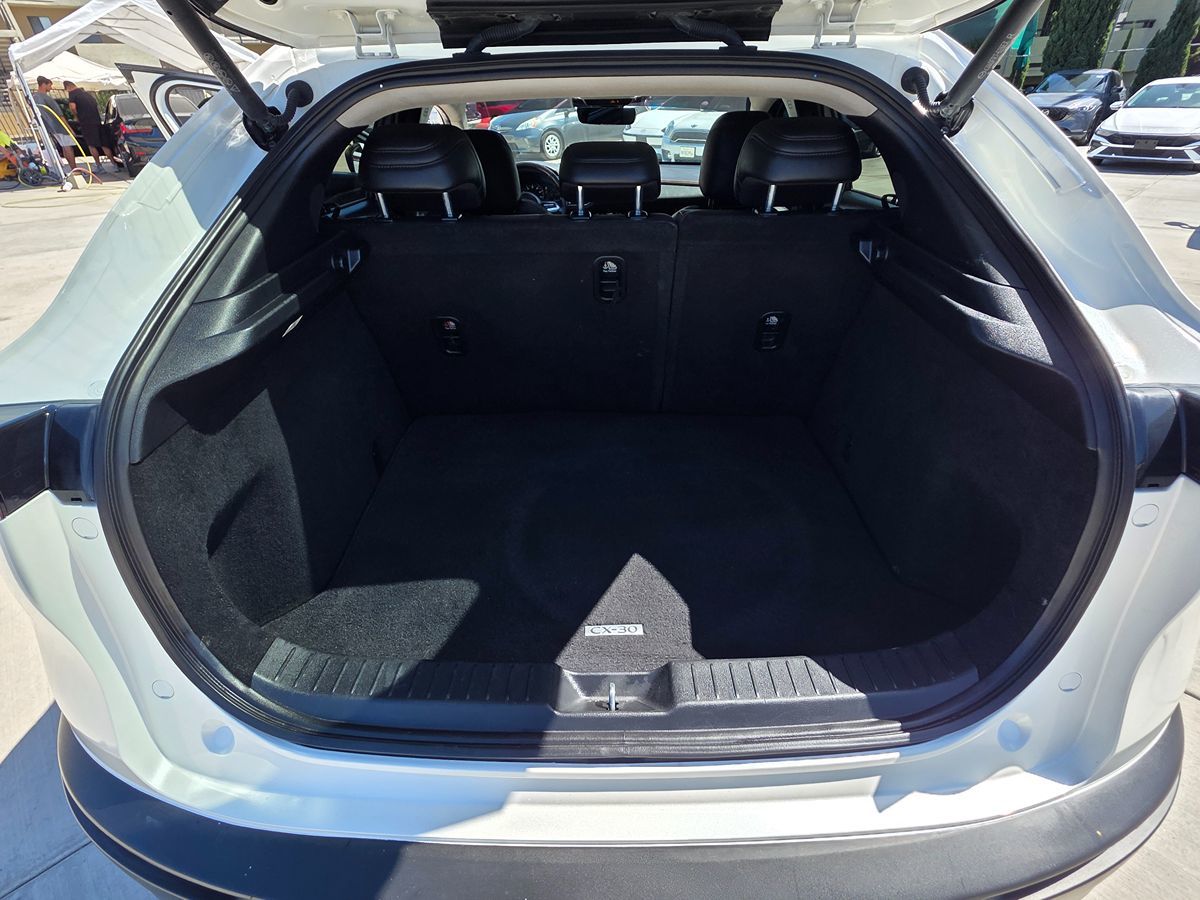 Mazda CX-30 photo 18