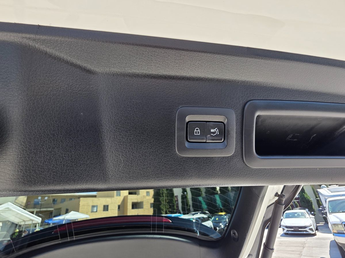 Mazda CX-30 photo 19