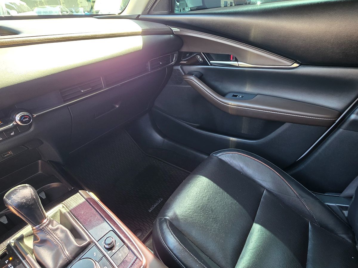 Mazda CX-30 photo 35