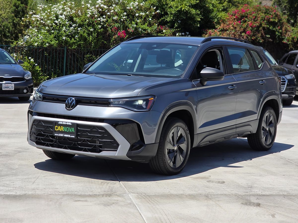 Volkswagen Taos photo 4