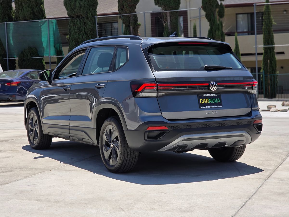 Volkswagen Taos photo 6