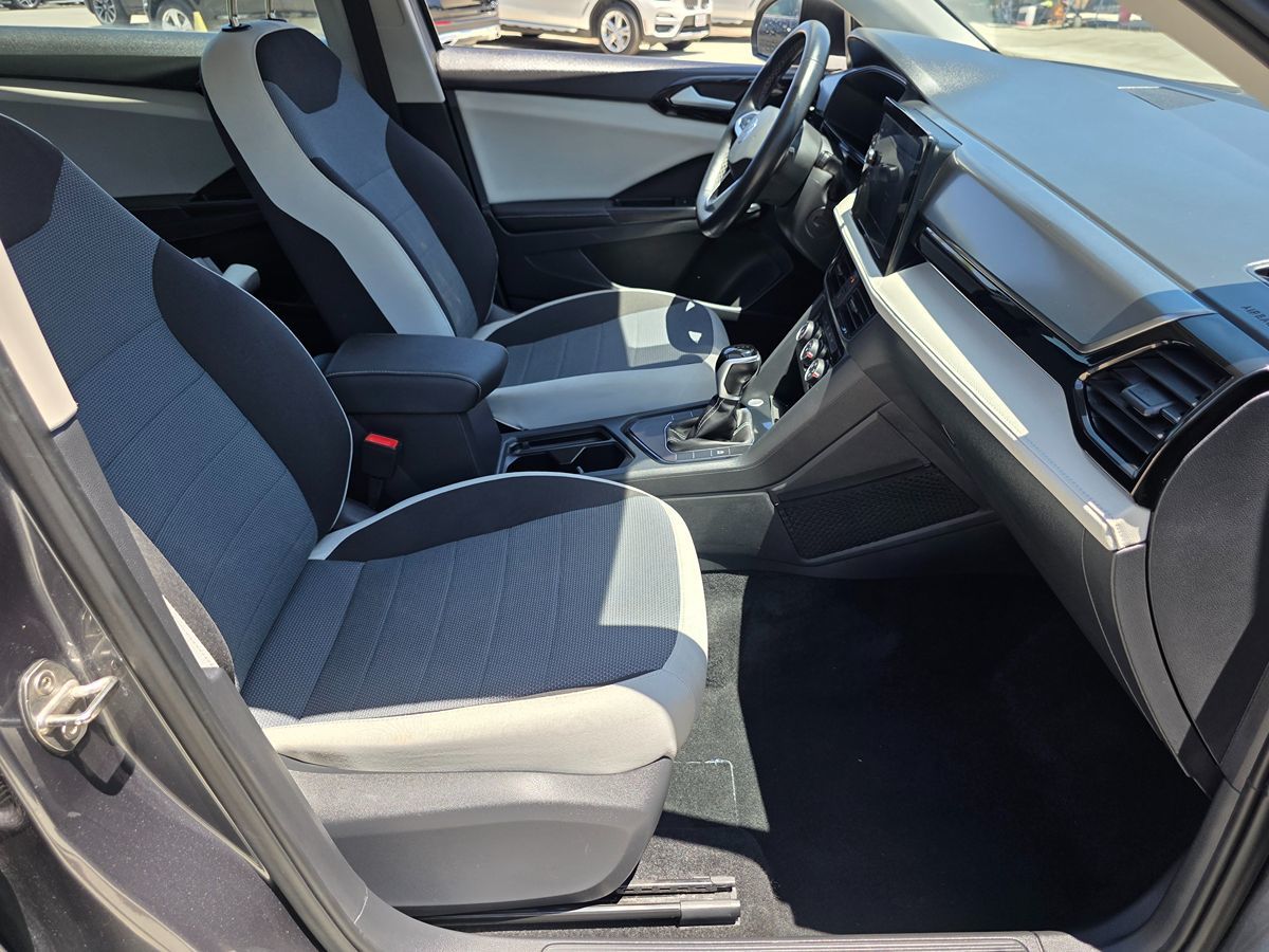 Volkswagen Taos photo 11
