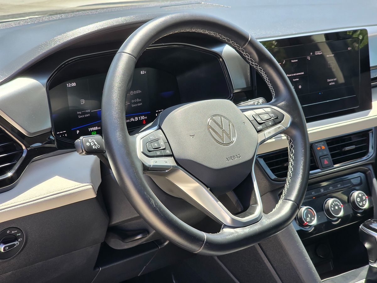 Volkswagen Taos photo 15