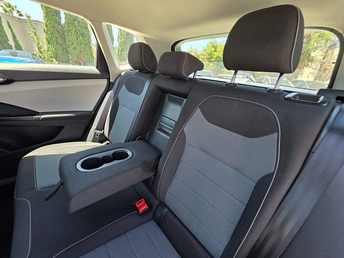 Volkswagen Taos photo 19
