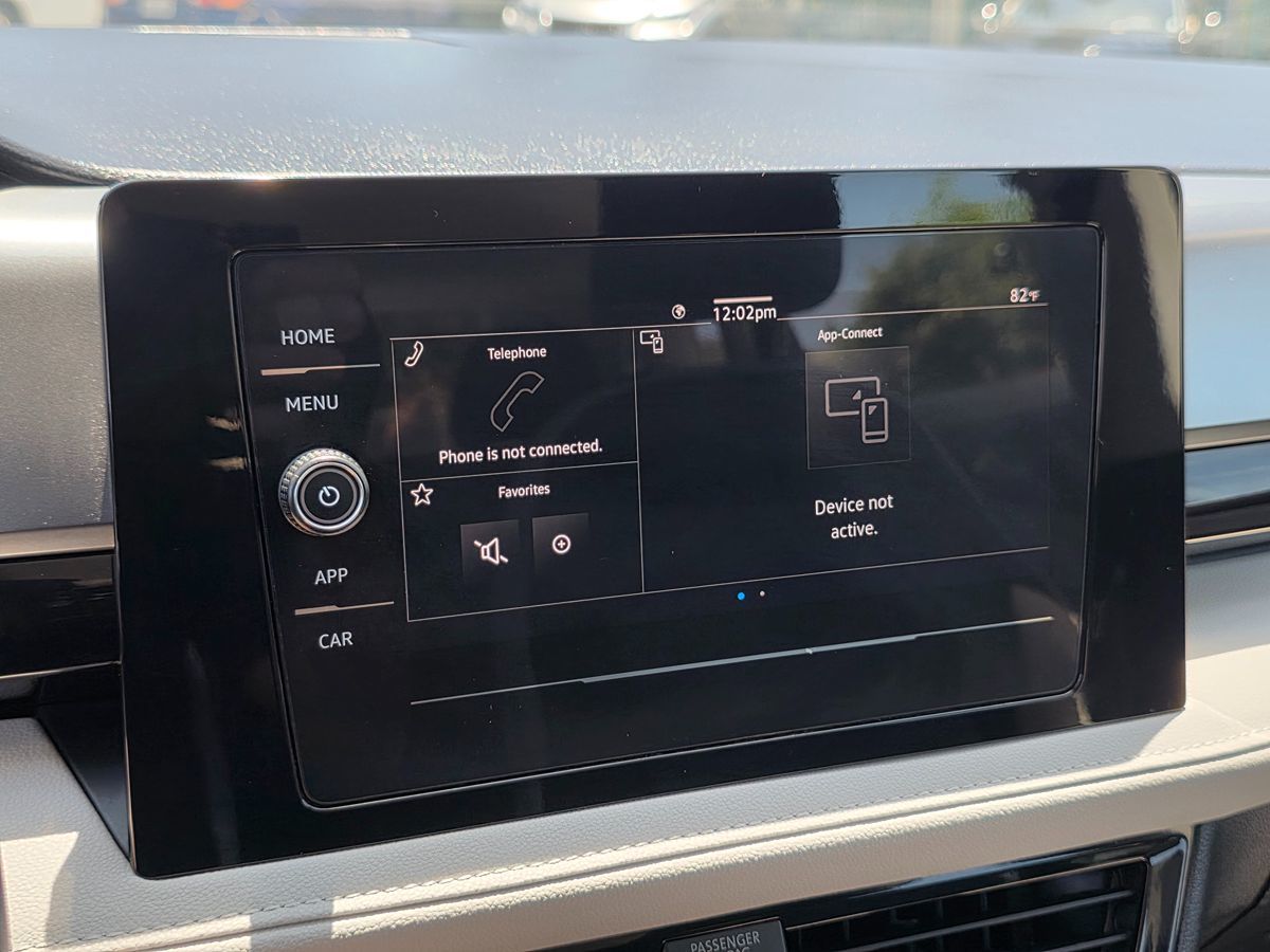 Volkswagen Taos photo 35